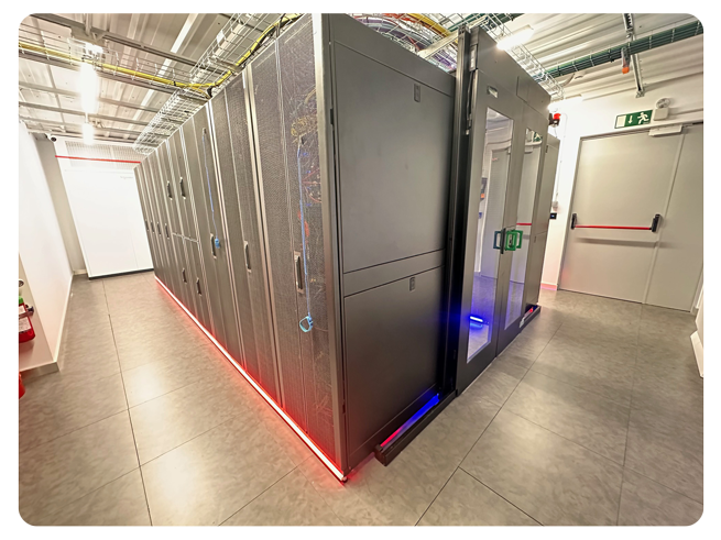 Pasillo de racks y control de acceso del data center LE01 de Tedra en León