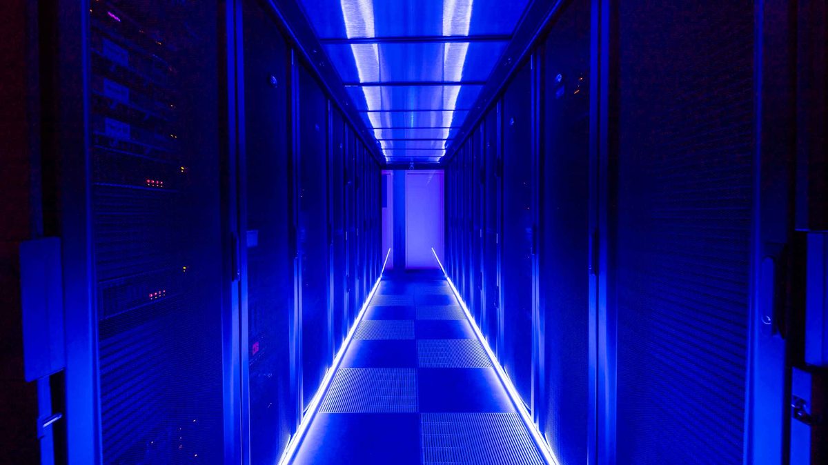 Rack aisle at Tedra's LE01 data center in León, where your data resides